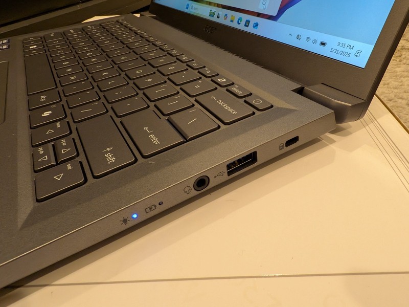 Acer Aspire 14 AI Core Ultra 7 258V 32GB 1TB SSD ARC 140V Graphics gallery
