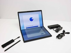 HP Spectre 3-in-1 17″ Foldable Laptop Core i7-1250U 16GB 1TB