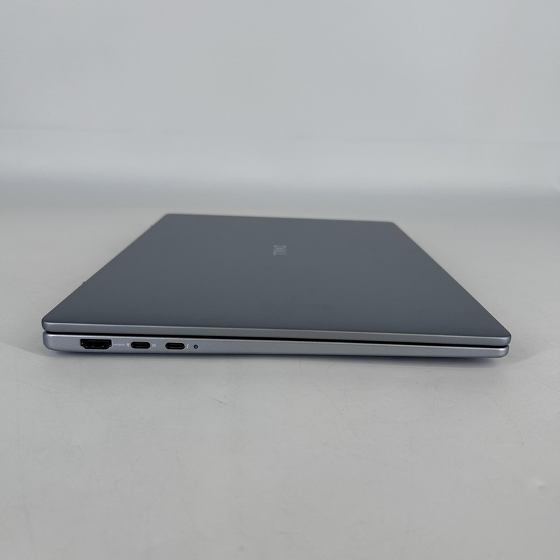 Dell 14 Plus DB14250 Ice Blue 2.2 GHz Ultra 7 258V 32GB 1TB Excellent LCD BLEED gallery