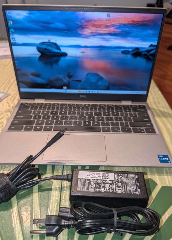 Dell Latitude 3320 13.3" Core i5-1135G7 2.4GHz CPU 8GB RAM 256GB SSD W11 Laptop