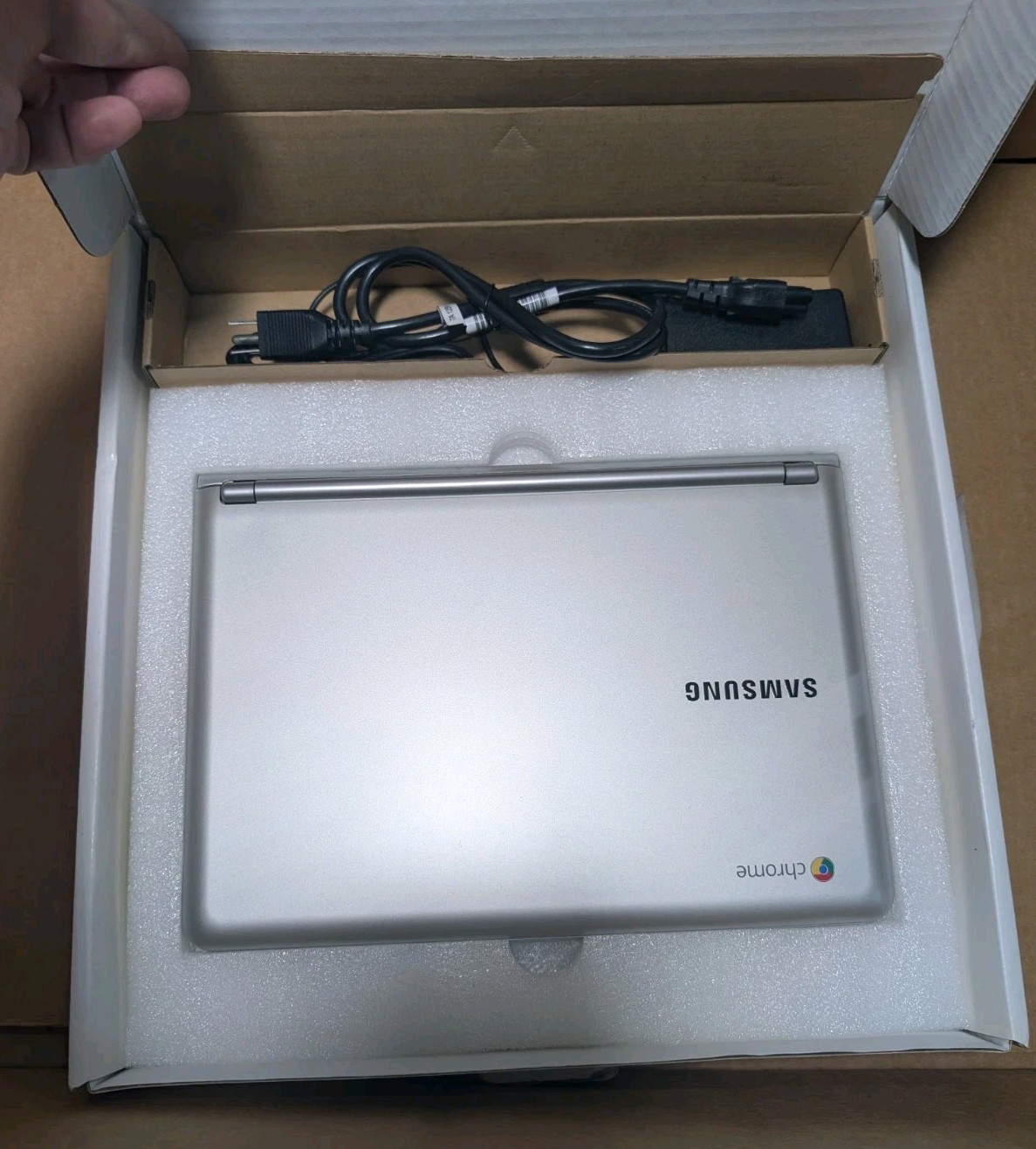 Lot 10x Samsung 11.6 LED 16GB Chromebook Exynos 5 2GB XE303C12 NOB Bad battery gallery