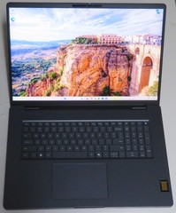 Dell Pro Max 18 Plus MB18250 18″QHD+ Ultra 9 285HX vPro 96GB 3x4TB SSD RTX 5000
