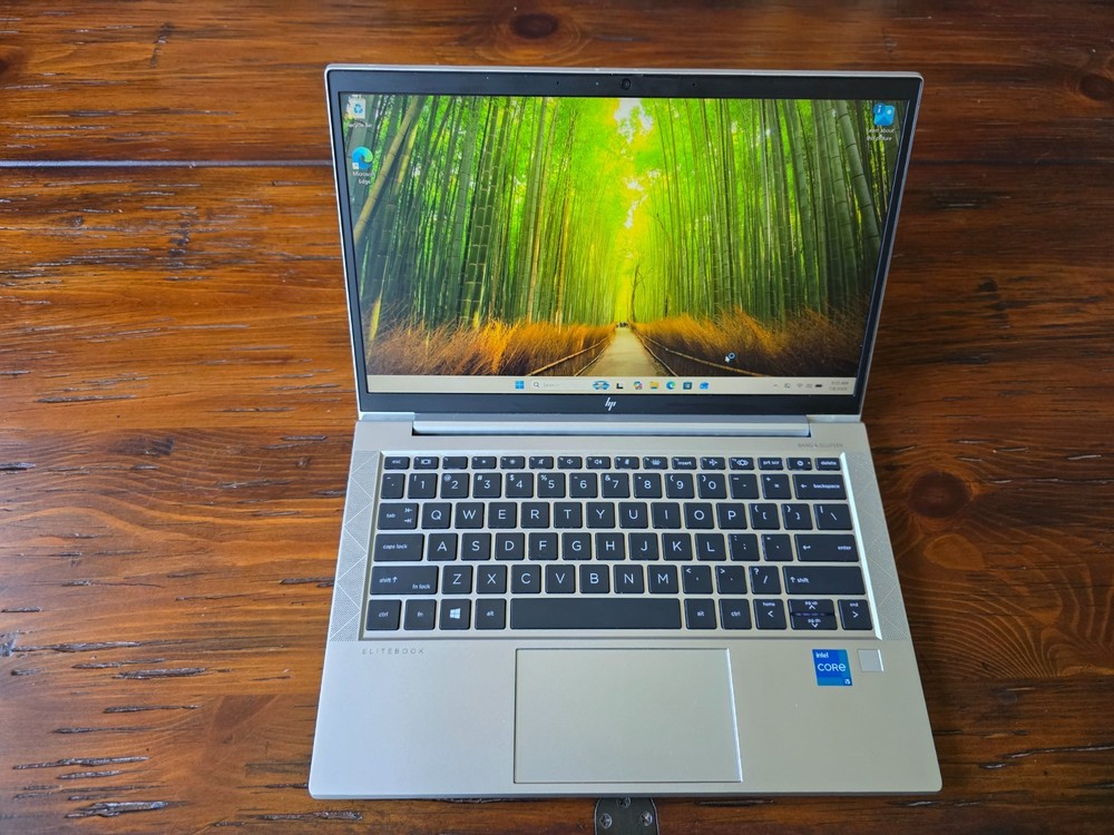 HP EliteBook 830 G8 13.3 inch (256GB, Intel Core i5 11th Gen., 2.60GHz, 16GB)