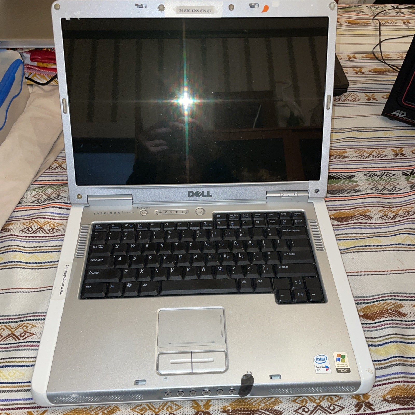 Dell Inspiron E1505 Laptop (Parts or Repair Only) Centrino Duo WM3945ABG gallery
