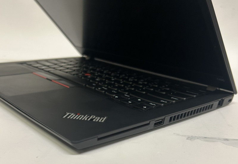 Lenovo Thinkpad T495 AMD Ryzen 5 PRO 3500U @2.1GHZ - 8GB RAM - NO SSD -BIOS LOCK gallery