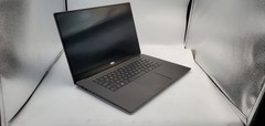 Dell Latitude 5530 Laptop Xeon E2176M No SSD/RAM/OS/BAT 15.6″ Touchscreen **READ