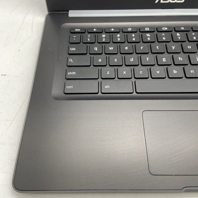 Asus Chromebook C423 Intel CeleronN3350@1.10G 4GB RAM 32GBeMMC. ChromeOS 720p gallery