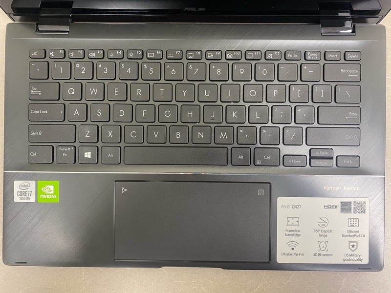 Asus ZenBook Q427FL TOUCH (i7-10th gen, 16GB RAM , 512 SSD) GeForce MX250 2 GB gallery