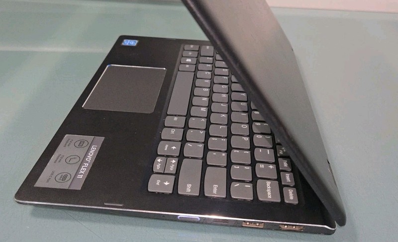 Lenovo Flex 6-11IGM 2-in-1 TOUCH 11.6" Silver N5000 1.1GHz 4GB RAM 64GB eMMc gallery