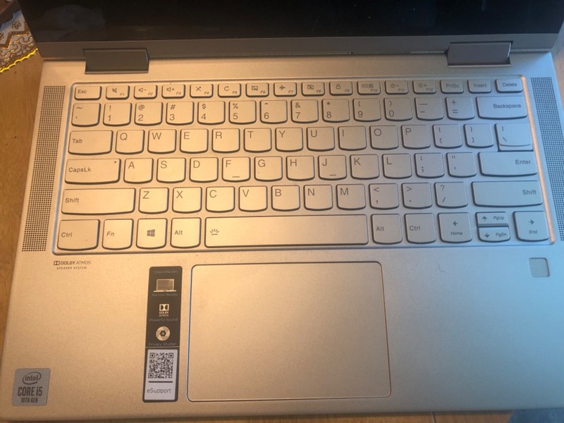 Lenovo Yoga C7400 14" 256 GB SSD Intel Core i5 1.6 GHz 8 GB RAM Touch-Screen... gallery