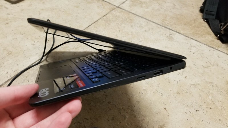 EVOO EV-C-116-1-BK Laptop 11.6" HD Intel N3350 1.10GHz 32GB FOR PARTS gallery
