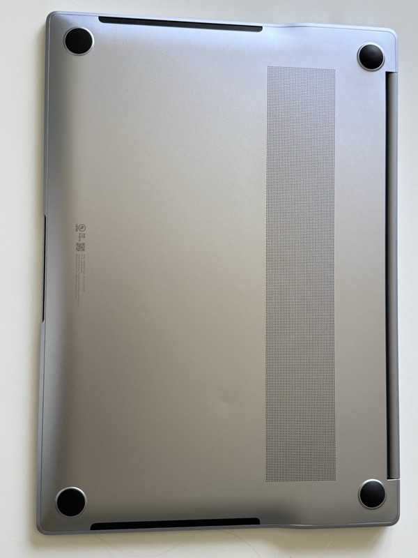 Samsung Galaxy Book4 Edge Laptop - 16" gallery