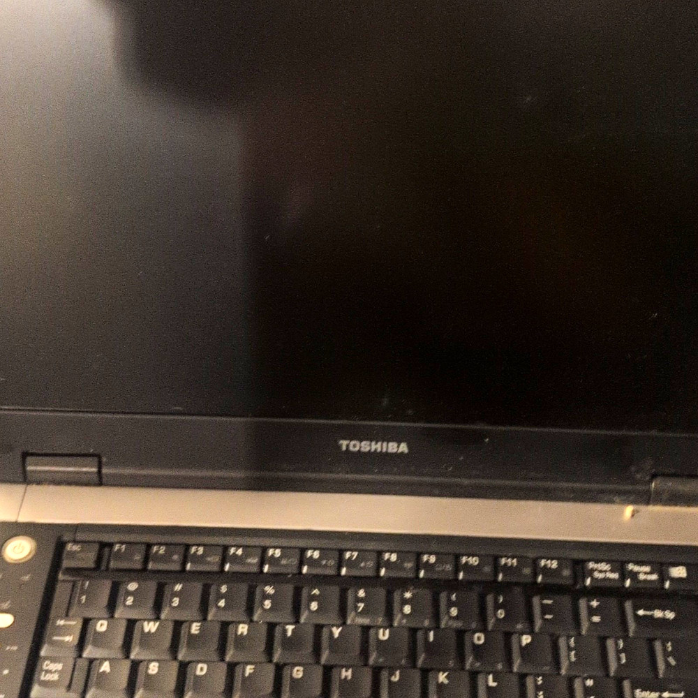 Toshiba Satellite M35X-S161 15" Pentium M 1.7GHz 512MB 80GB XP Silver Wi-Fi