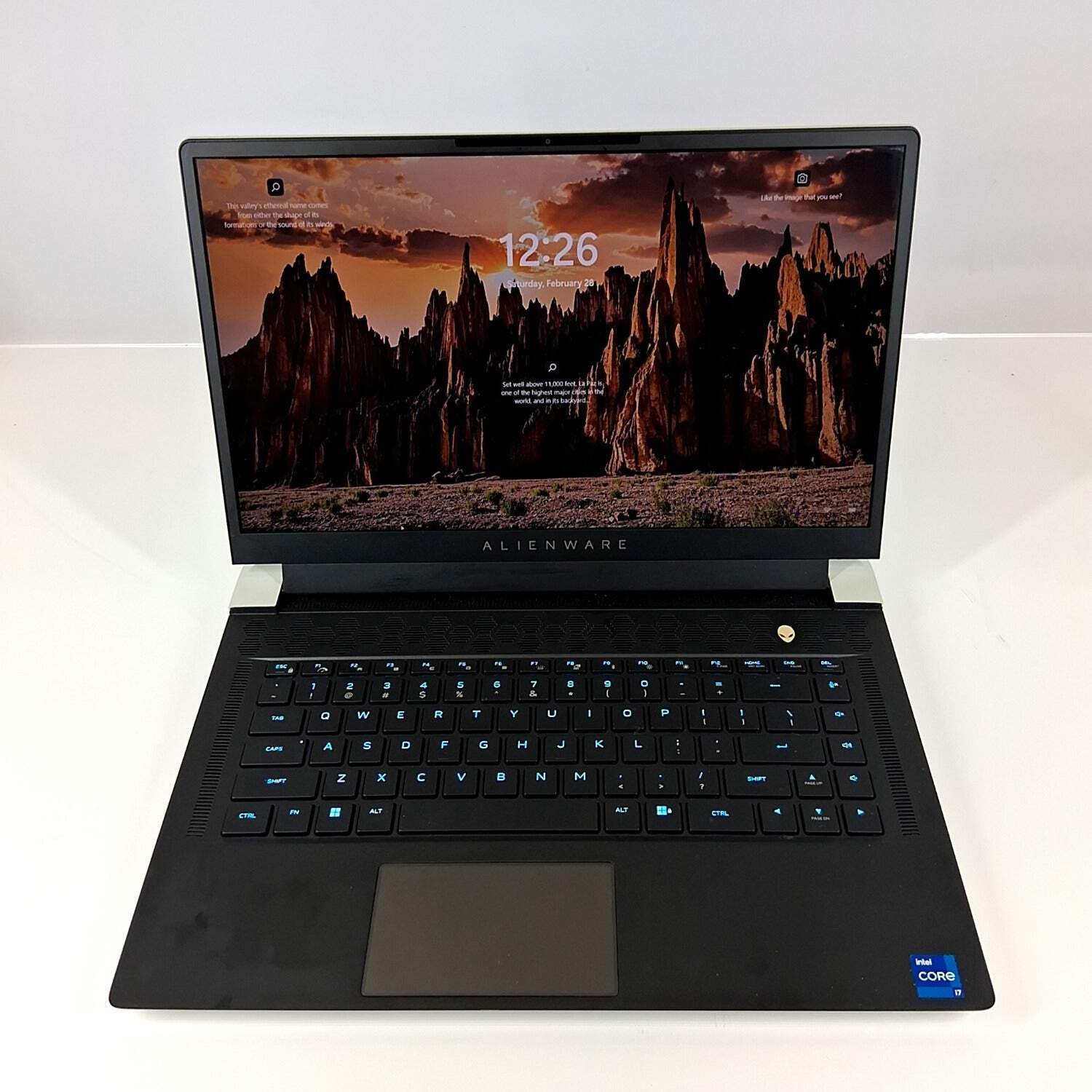 Alienware X15 R1 15.6" i7-11800H 2.3GHz 16GB RAM 512GB SSD GeForce RTX 3070 gallery