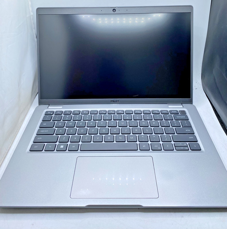 Dell Latitude 5440 14" Laptop Intel Core i5-1350P vPro 16GB RAM 256GB SSD gallery