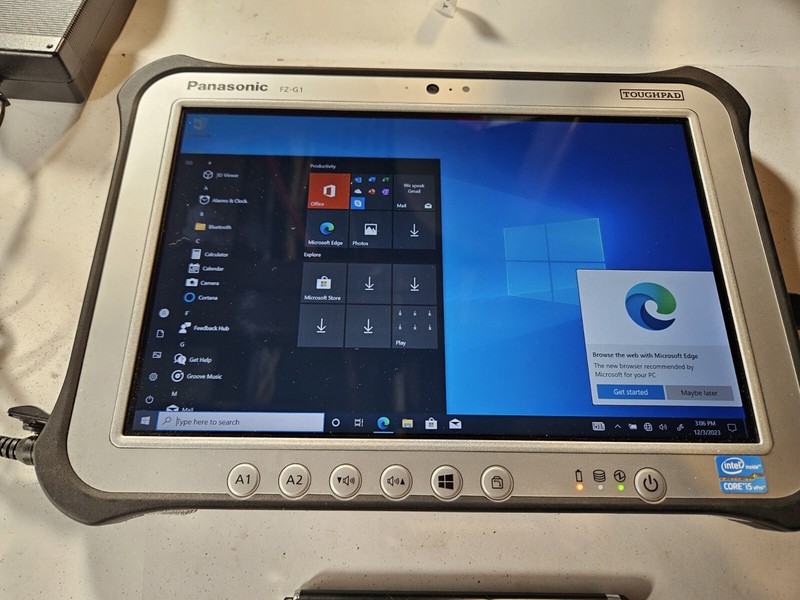 Panasonic Toughpad FZ-G1, Core i5-3437U 4GB RAM, 128GB SSD, Win10P, 1770 hours gallery