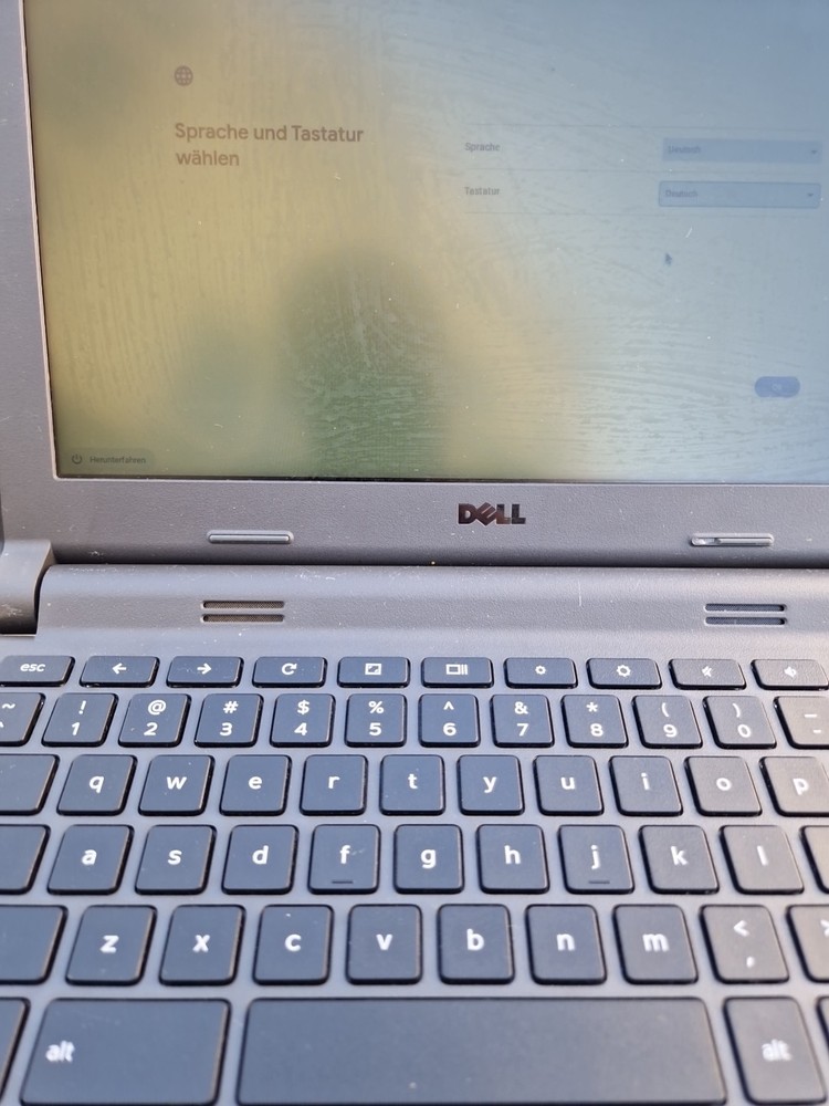 Dell Chromebook 11 P22T 4GB RAM SSD Hard Drive 11.6 inch Laptop