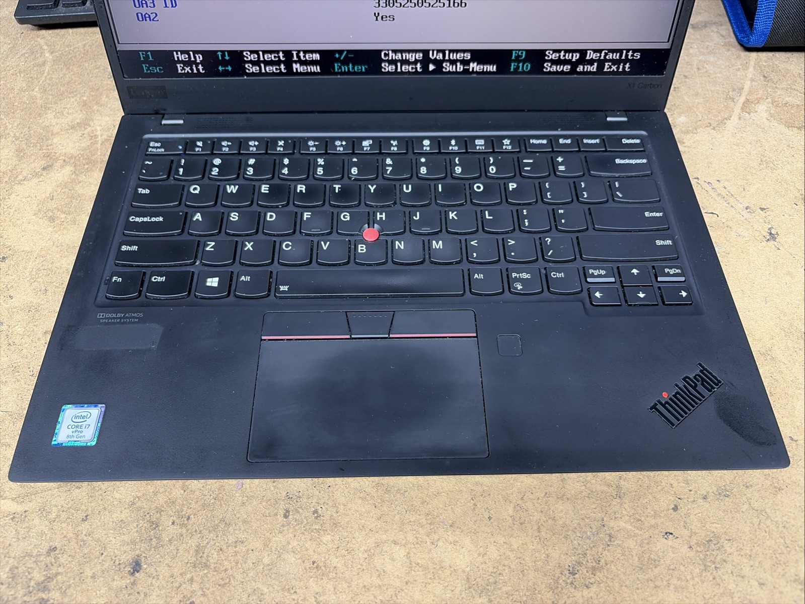 Lenovo X1 Carbon 7th Gen 14" FHD i7-8665u 16GB RAM No OS/SSD gallery