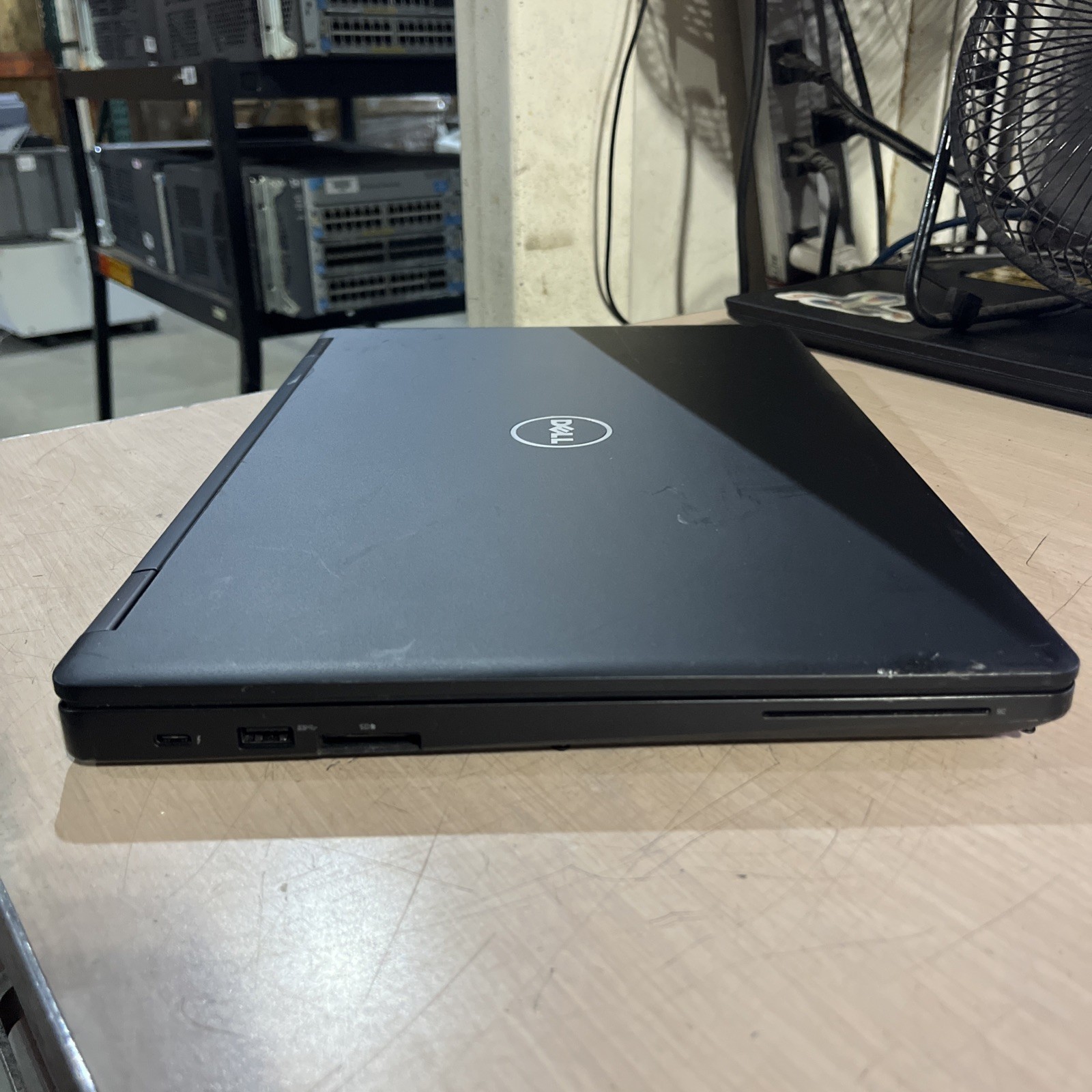 DELL LATITUDE 5580 INTEL CORE I7 7TH GEN 8GB RAM NO HD gallery