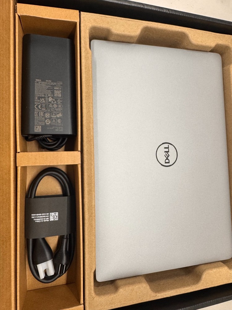 Dell Latitude 5430 14" Intel Core i5-1235U 16GB RAM 512GB SSD Windows 11 Pro