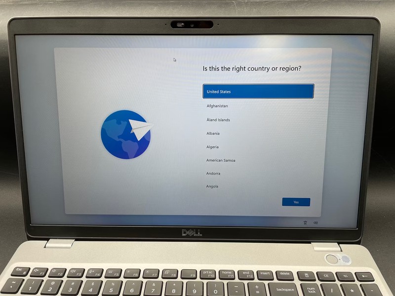 Dell Latitude 5510 Used 15.5" (i7-10610U-16GB-256GB NVMe) gallery