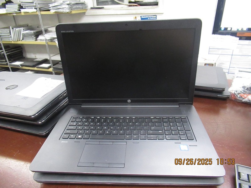 Lot of 2 HP ZBook 17 G3 i7 6700HQ 2.60GHz 8GB Laptop +BIOS [NO HDD/BATTERY/AC/OS gallery