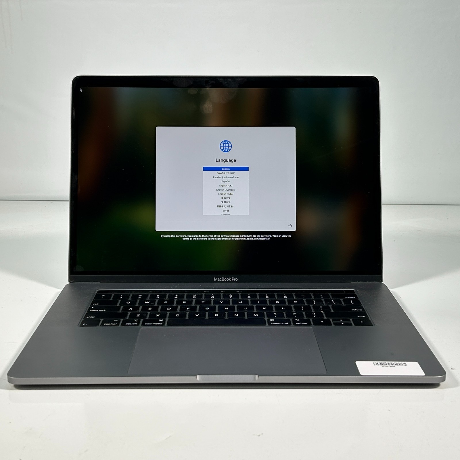 Apple MacBook Pro A1990 i7-9750H 2.6GHz 16GB RAM 256GB NVMe Sequoia 15.7.7 Used gallery