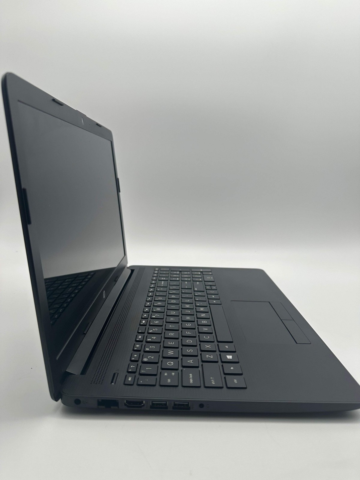 HP 15-DB0011DX 15-inch Laptop AMD A6 4GB RAM 1TB HDD Black Used - C gallery