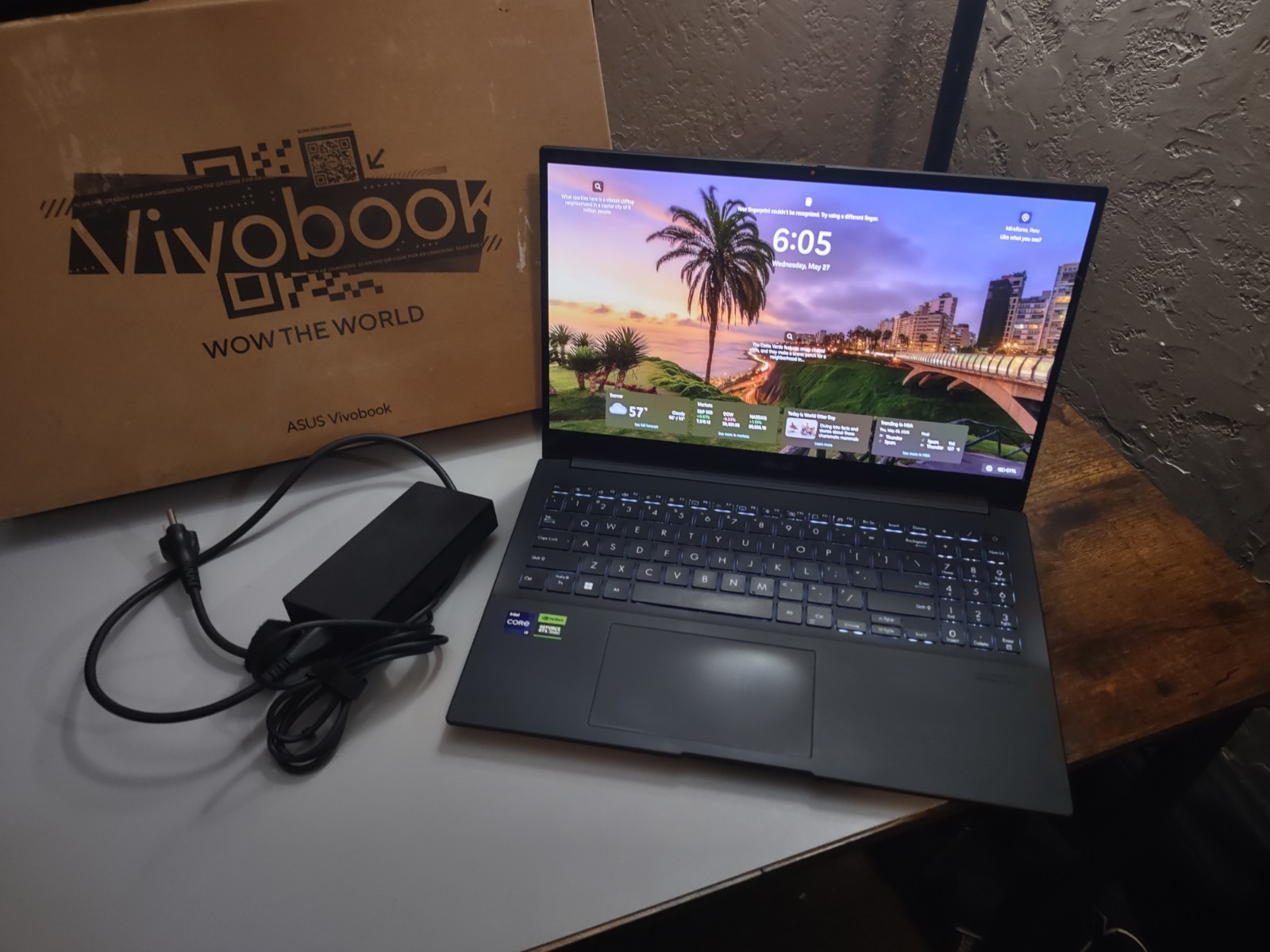 ASUS Creator Q540V 2.8k OLED I9-13900h RTX 3050 32GB DDR5 gallery