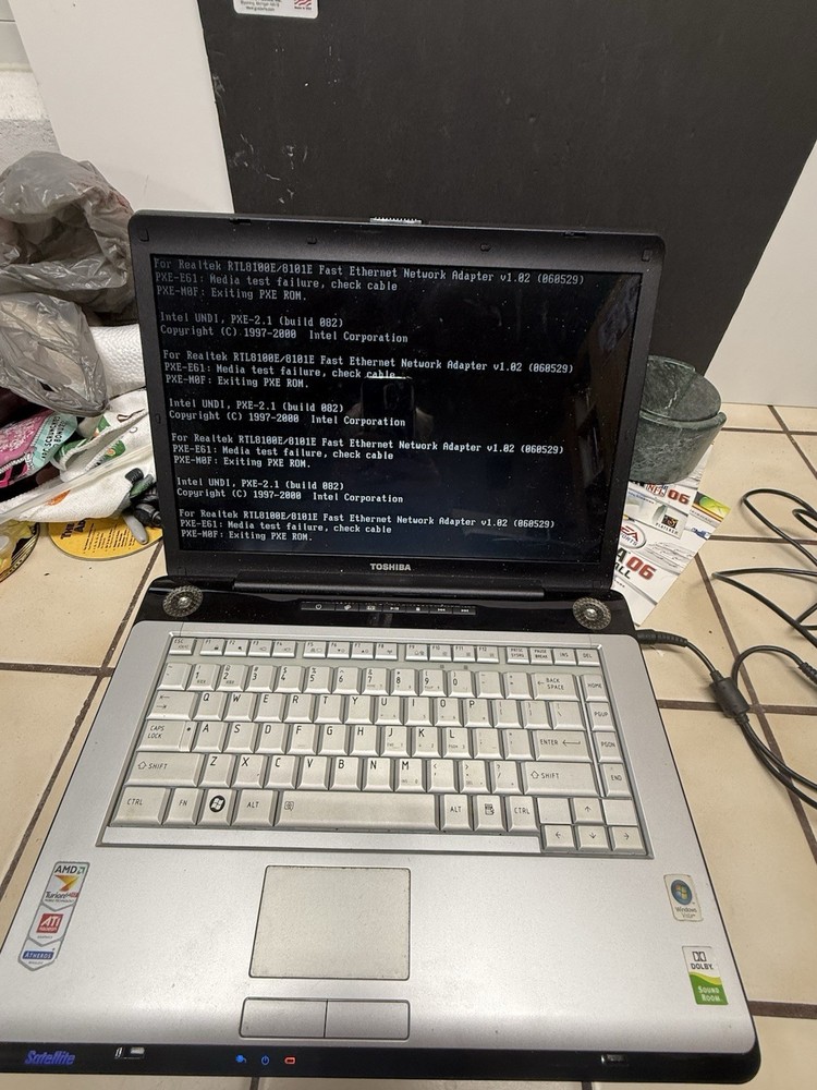 Toshiba Satellite A215-S4697 As Is FOR PARTS ONLY