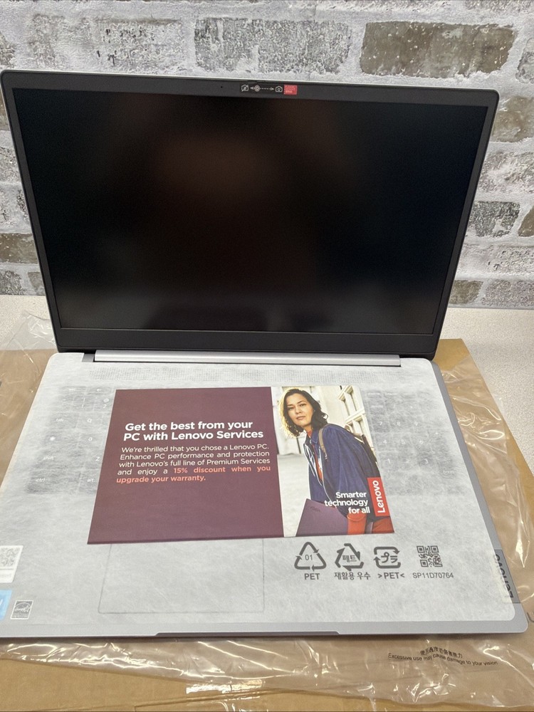 Brand New 15.6" IdeaPad 3 Chrome 15IJL6 with 4 GB Ram, and 64GB