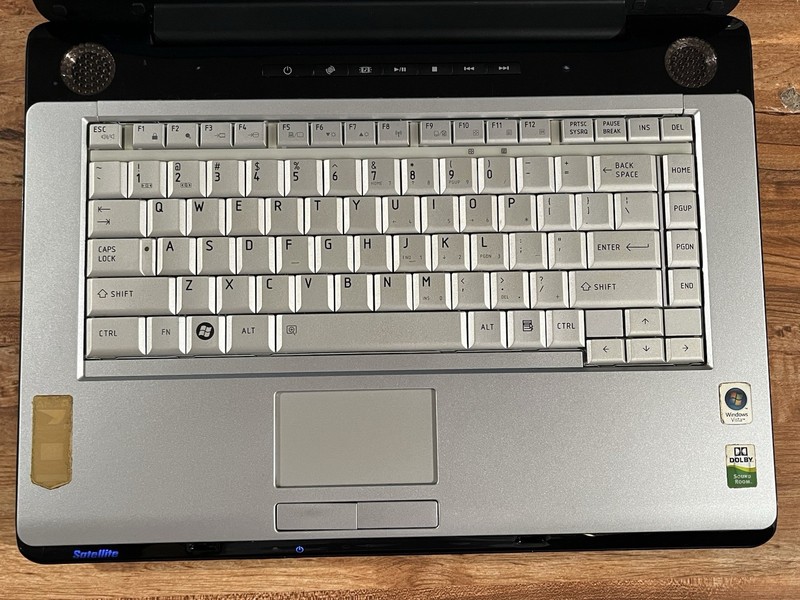 Toshiba Satellite Laptop A215 1GB RAM AMD Turion 64 15.4 Screen No Hard Drive gallery