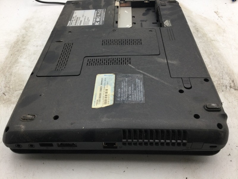 TOSHIBA SATELLITE L645D S4056 - FOR PARTS - AMD TURION II - 4GB RAM - READ - BB gallery