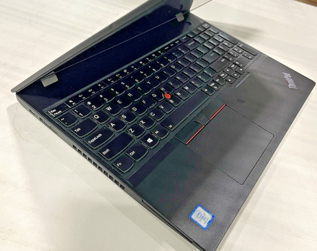 Lenovo ThinkPad P52s i7 8650U 16GB 512GB SSD - Quadro P500 FHD Laptop No OS gallery