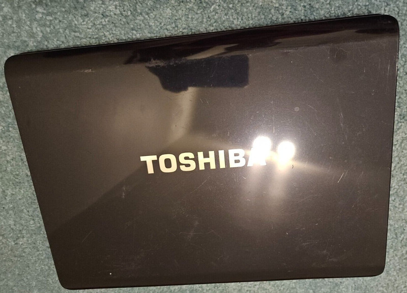 Retro Toshiba Satellite A215 Laptop! AMD Turion 64 X2 Processor! Untested gallery