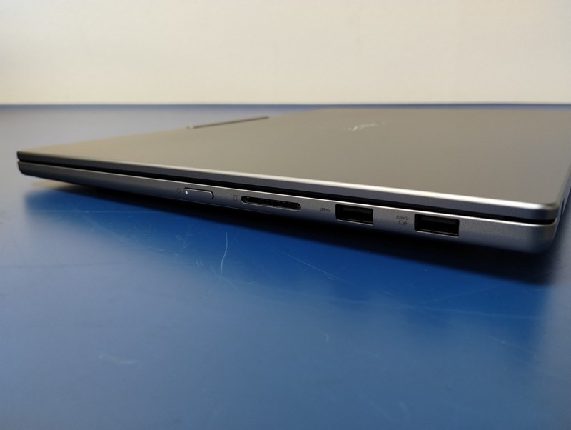 LENOVO IdeaPad Pro 5 1IAH10, Intel Core Ultra 9 285H, 2.90 GHz 32 GB, 1 TB NVMe gallery