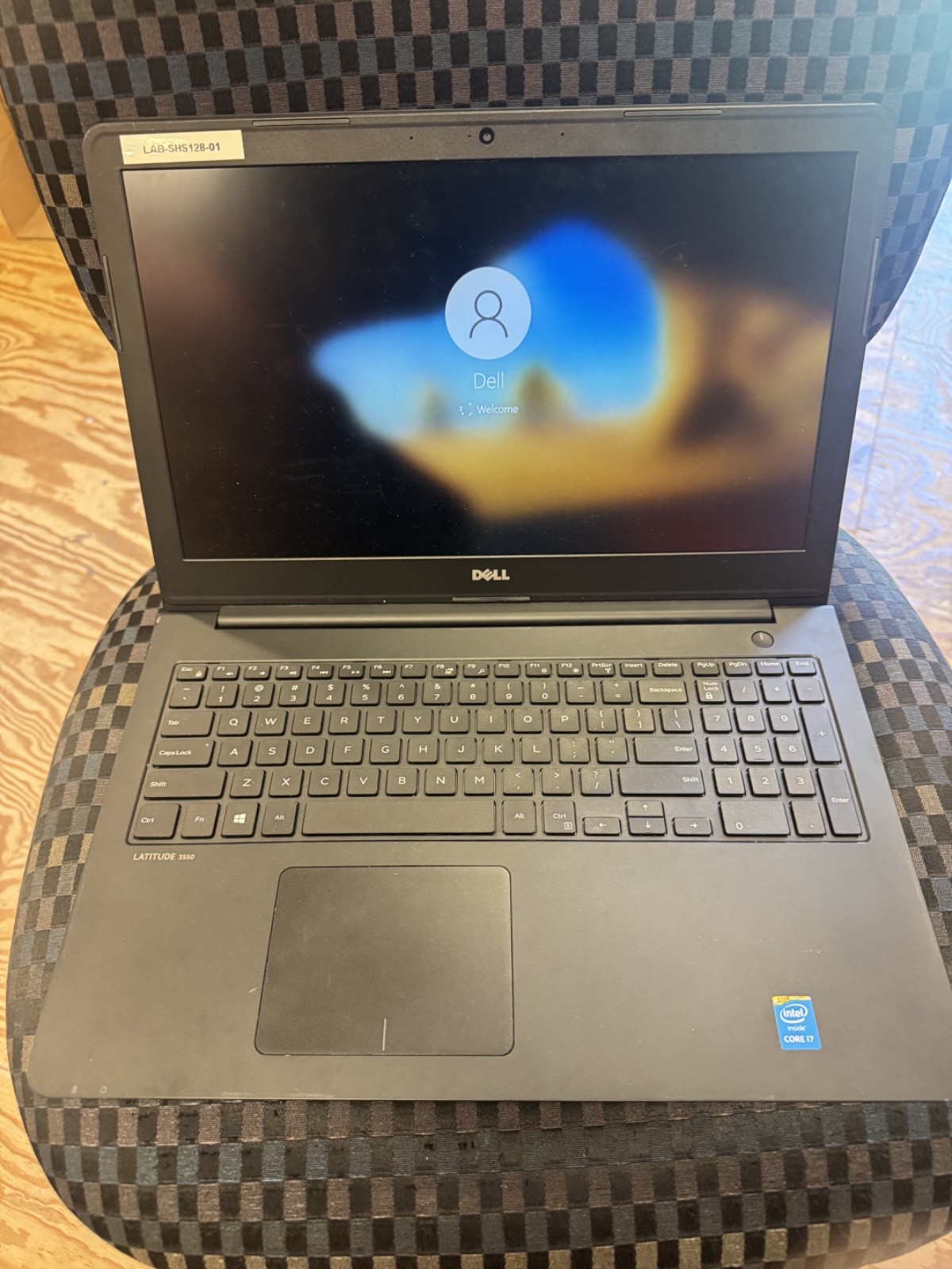 Dell Latitude 3550, i7, 500gb HHD, 8gb Ram, Win 10 Pro, 5th gen gallery
