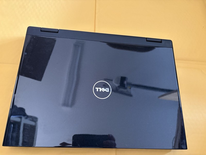 Dell Vostro 1510 Laptop Core 2 Duo, 4GB 120GB DVDRW (Slot)) Win 7 gallery
