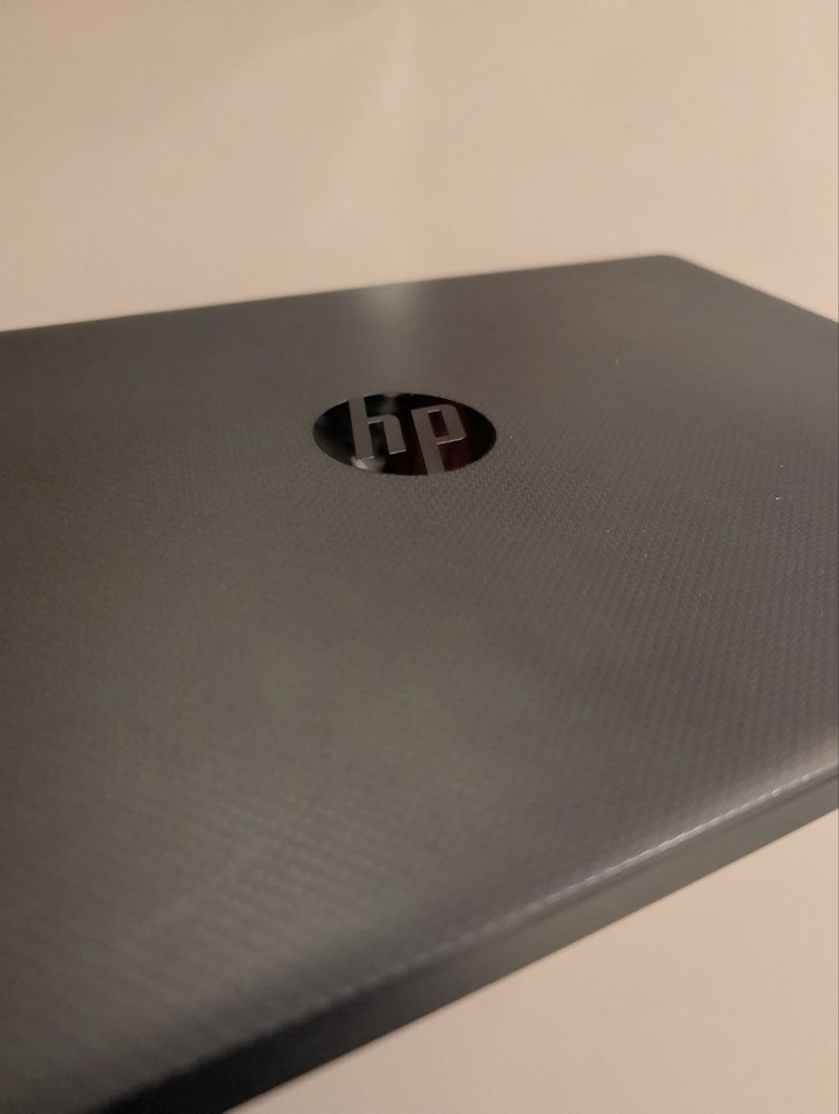 HP 17.3" Laptop - AMD Ryzen 5 / 16GB RAM / 1TB SSD - Excellent Condition