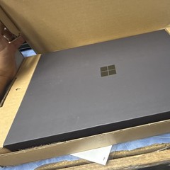 Microsoft Surface Laptop 13.8″ Snapdragon X Plus 16GB 512GB SSD Black W11