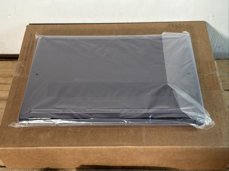 HP Laptop 14-DQ0804DS 14" Intel Celeron N4120 64GB - Purple gallery