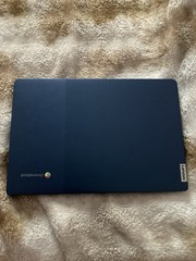 Lenovo IdeaPad Slim 3 Chromebook 14″ Full HD Touchscreen Laptop WITH CHARGER