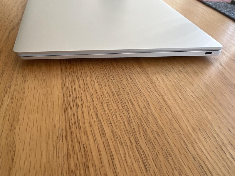 dell xps 13 9320 plus i7 12th gen, 13.4 inch screen, silver, 16 gb ram, 512 gb gallery