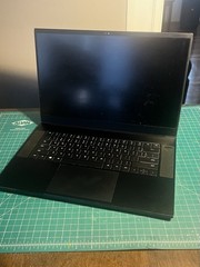 Razer Blade 15″ i7-8th Gen 16GB SSD Windows 10 Pro Black For Parts