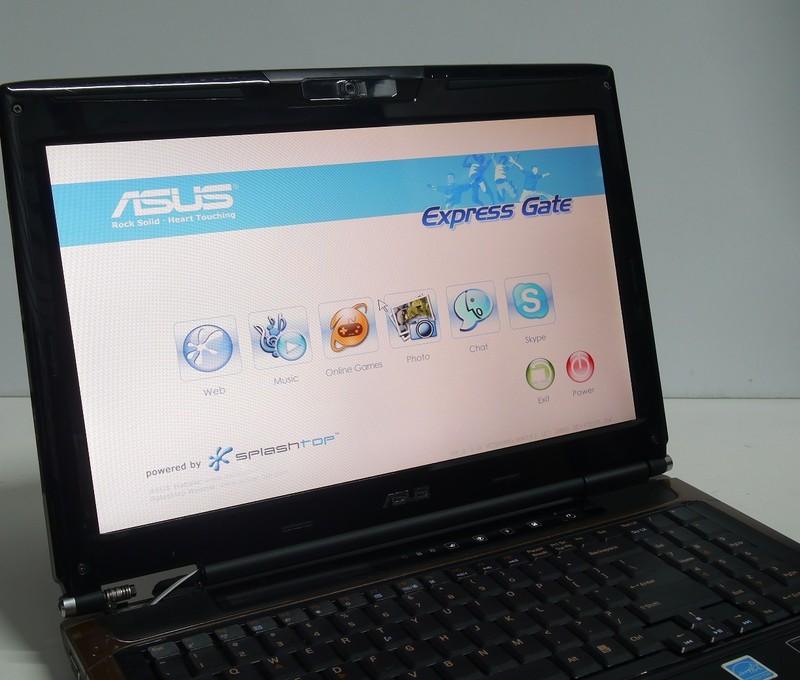 Asus G50V Core 2 Duo P7450 2.13GHz Nvidia 9800M 1.3TB Gaming Laptop + RetroBat gallery