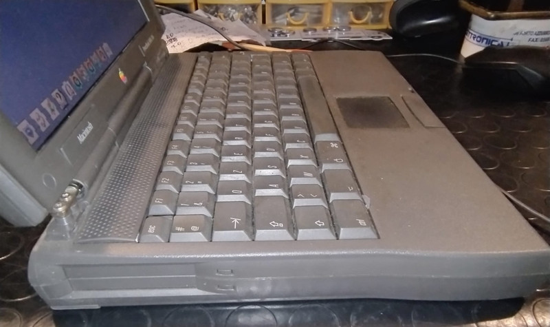 VINTAGE NOTEBOOK LAPTOP MACINTOSH APPLE POWERBOOK 1400 SERIES RARE HDD CPU MAC gallery