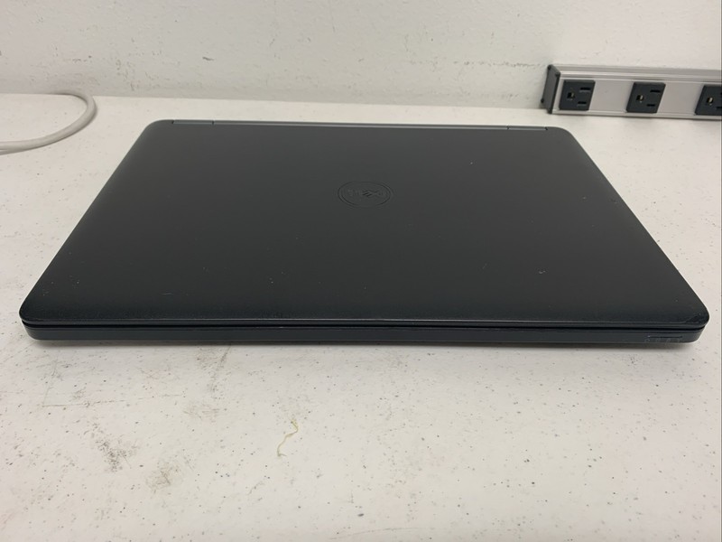 Dell Latitude E5450/Intel i5-5300U /8GB RAM /256 GB SSD /Windows 11 + Chrger gallery