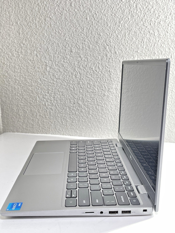 DELL Latitude 3320 i5-1135G7 2.4GHz 8GB RAM 128GB NVMe Win11Pro gallery