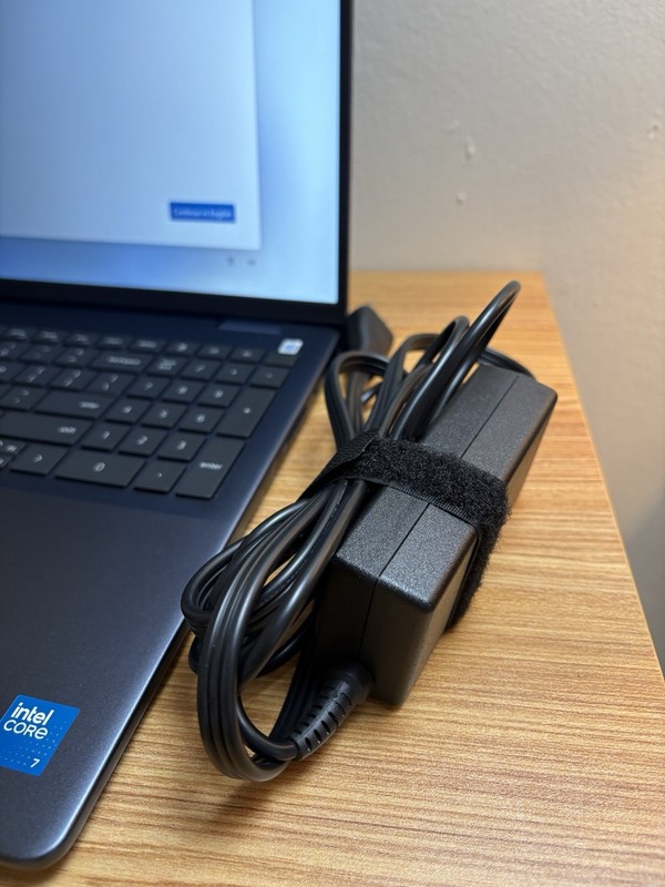 DELL Inspiron 16 5640 Midnight Blue, Open Box gallery