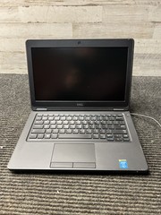 *NO POWER/PARTS* Dell Latitude E5250 12″ Intel Core i5 vpro, No RAM, NO HDD/OS